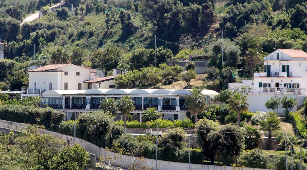 Albergo Villa Vittoria Rodi Garganico Zewnętrze zdjęcie